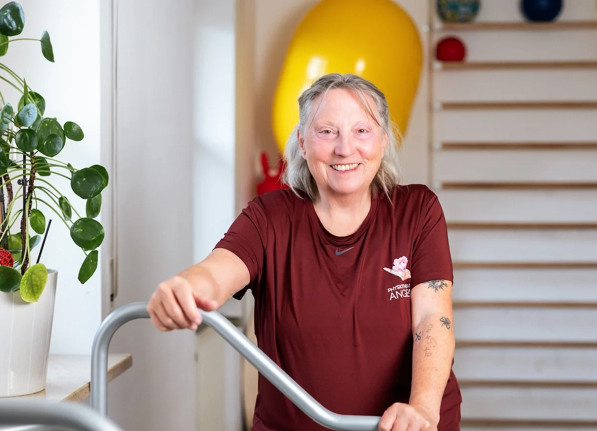 Nadine, Rezeptionsassistentin  in der Physiotherapie Angela